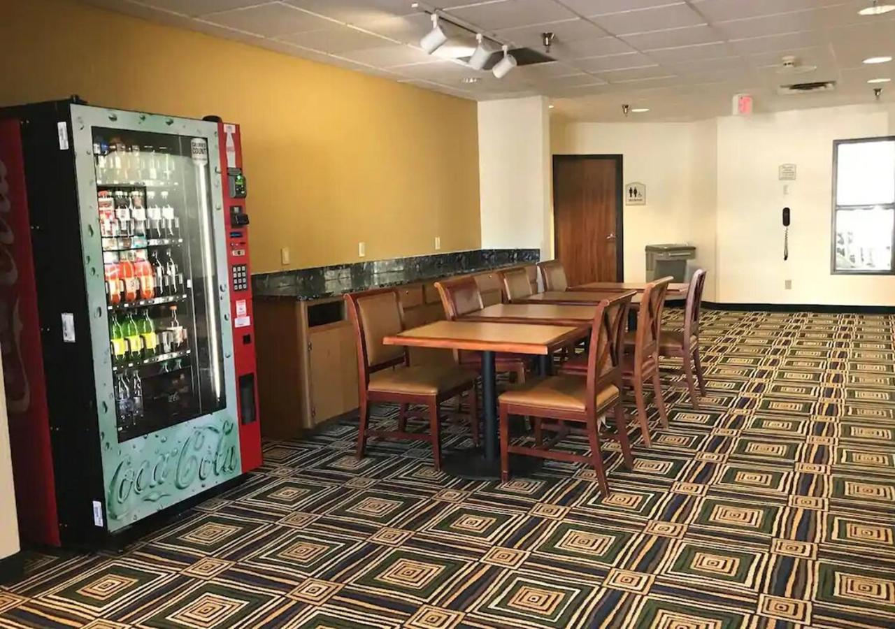 Norwood Inn & Suites Eagan St Paul & Mall Of America Bagian luar foto