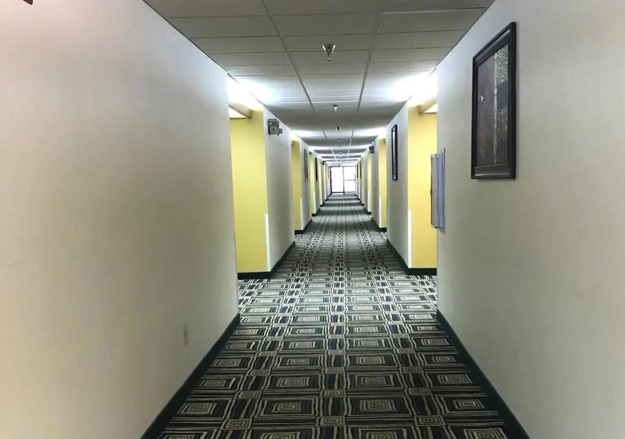 Norwood Inn & Suites Eagan St Paul & Mall Of America Bagian luar foto