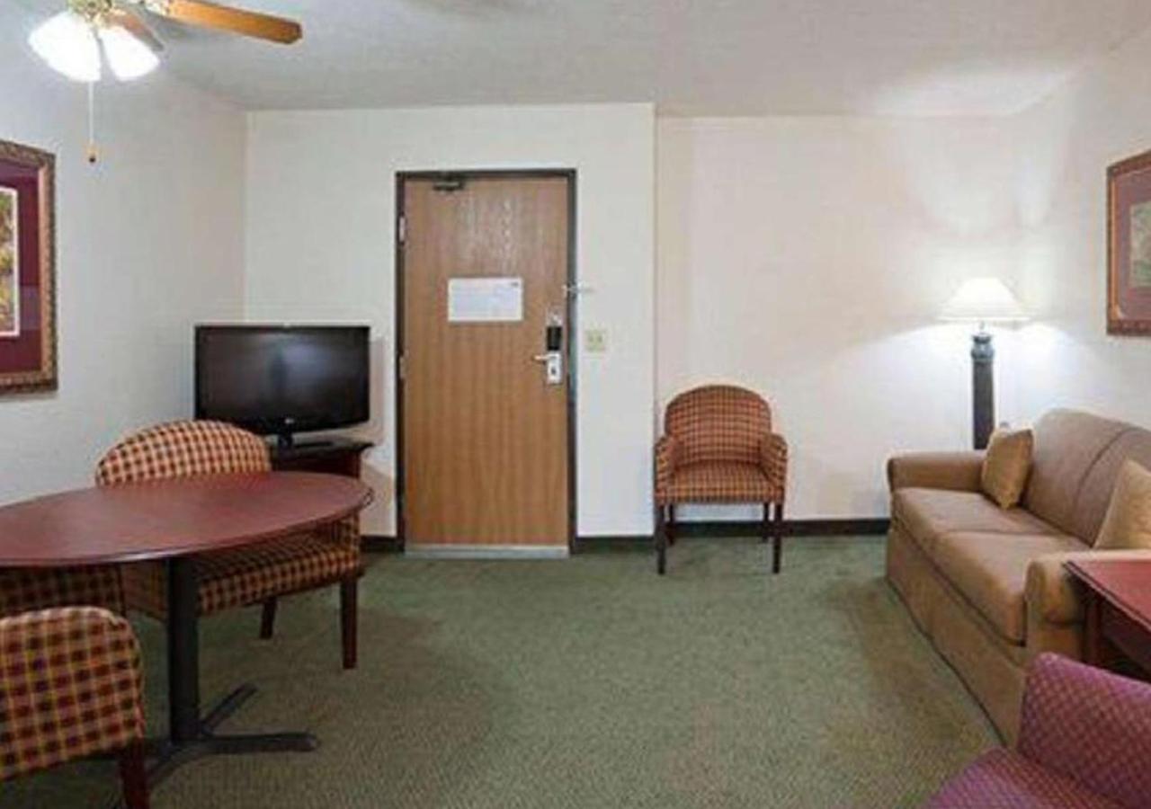 Norwood Inn & Suites Eagan St Paul & Mall Of America Bagian luar foto