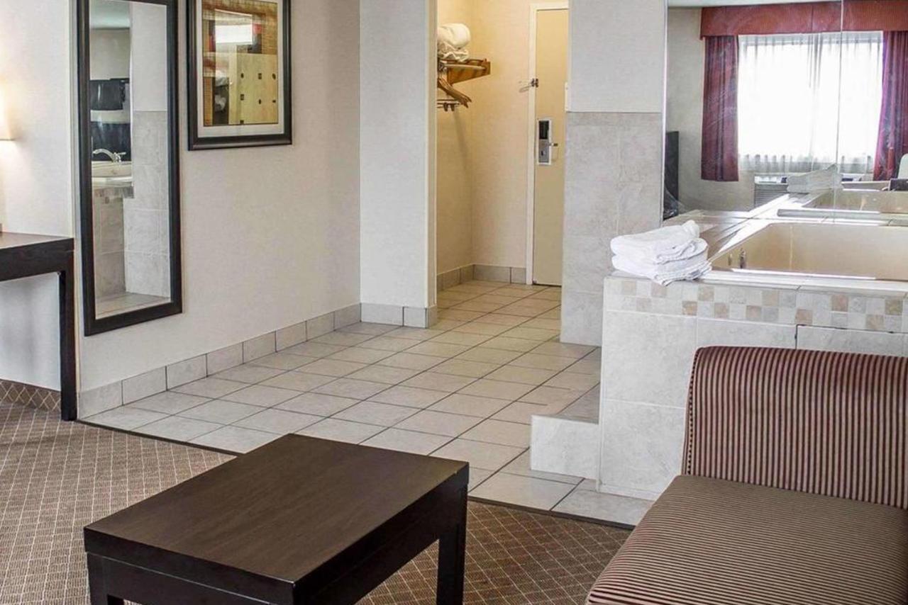 Norwood Inn & Suites Eagan St Paul & Mall Of America Bagian luar foto